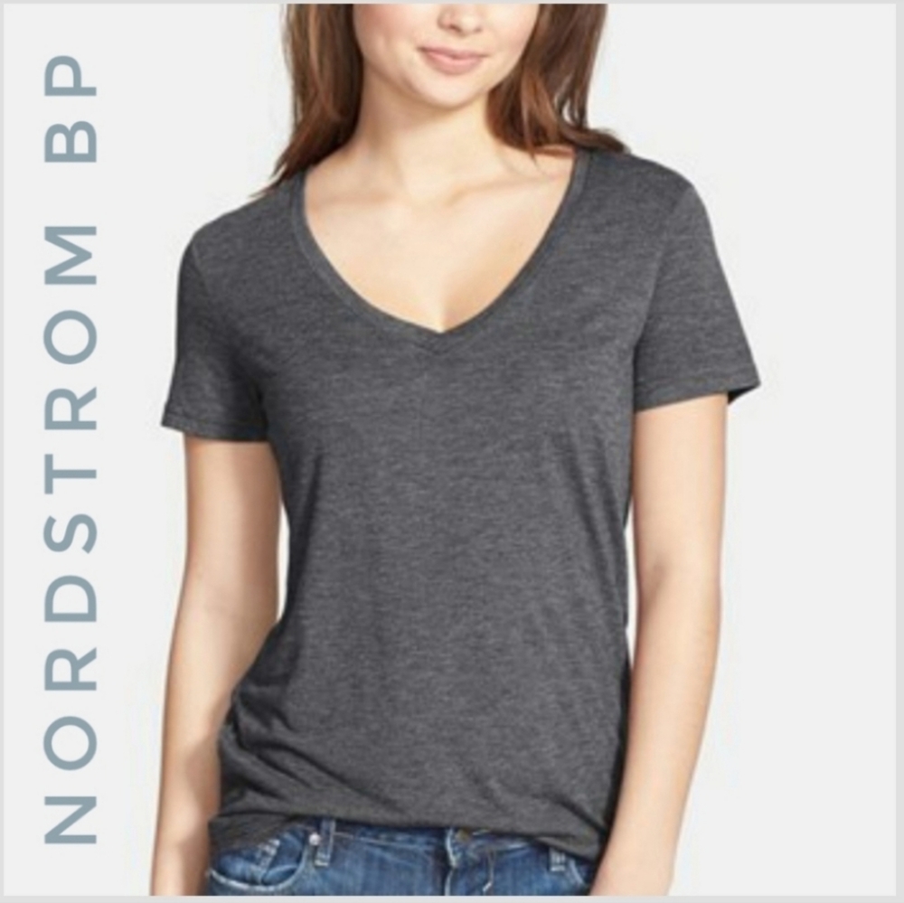 🔥 Gray Layering Top Size Small in Junior